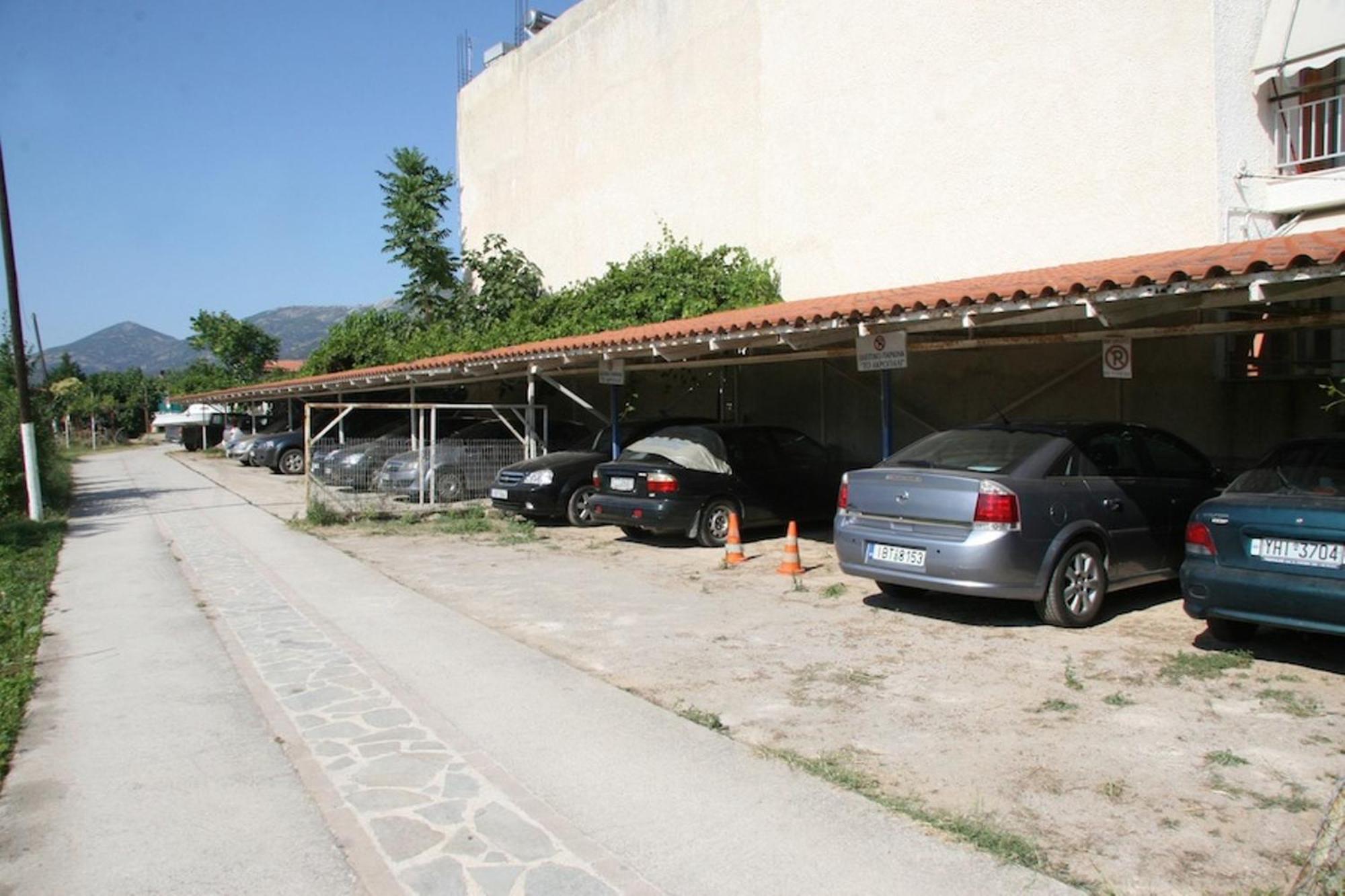 Akrogiali Beach Rooms Амаринтос Екстериор снимка